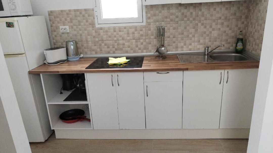 Apartamento Sol A Free Parking Air Conditioning ベシンダーリオ エクステリア 写真
